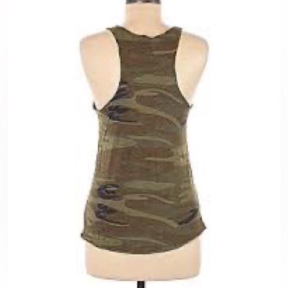 NWOT Nebraska Cornhuskers Huskers Camo Bedazzled Glitter Embellished Tank medium - Picture 16 of 16